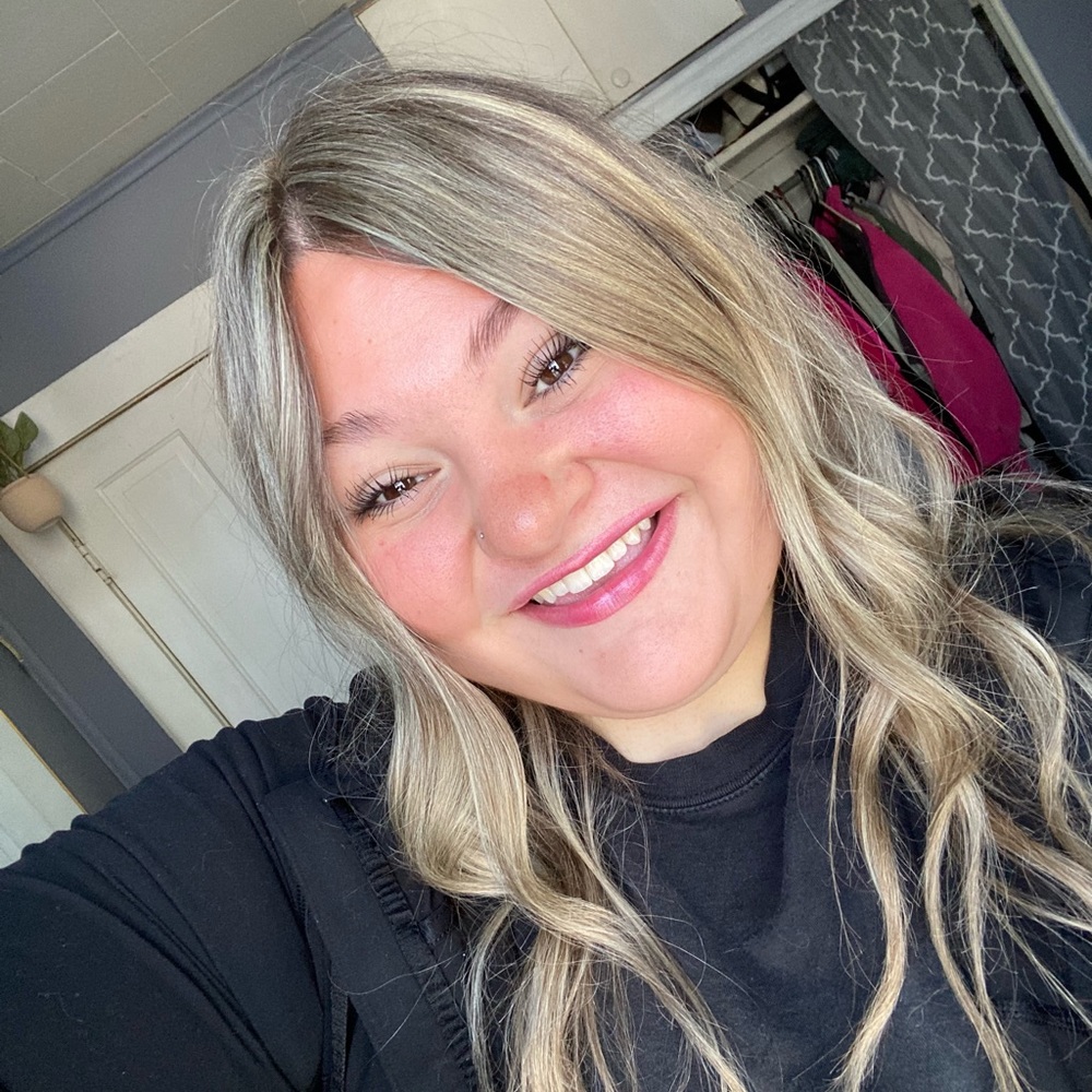 Meet your Posher, Karlie